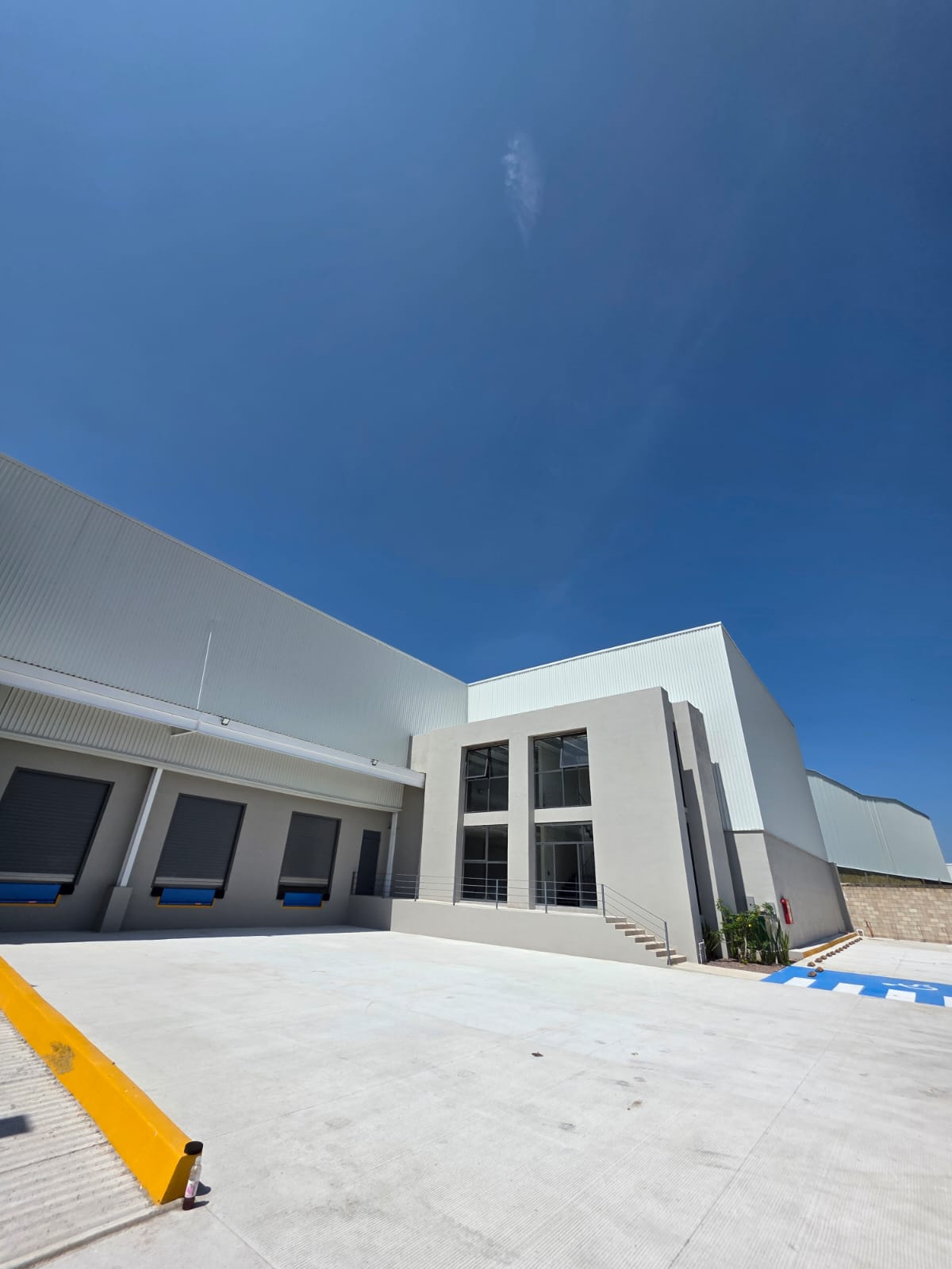 WhatsApp Image 2025-10-04 at 14.54.03 (1)